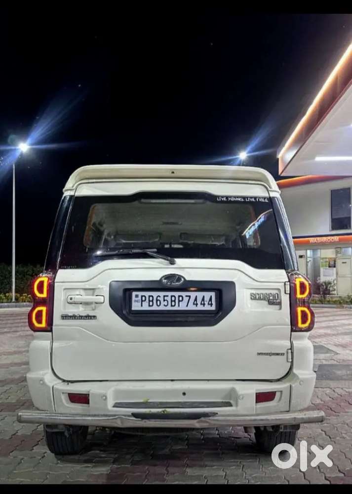 Mahindra Scorpio Classic 2017 S6+