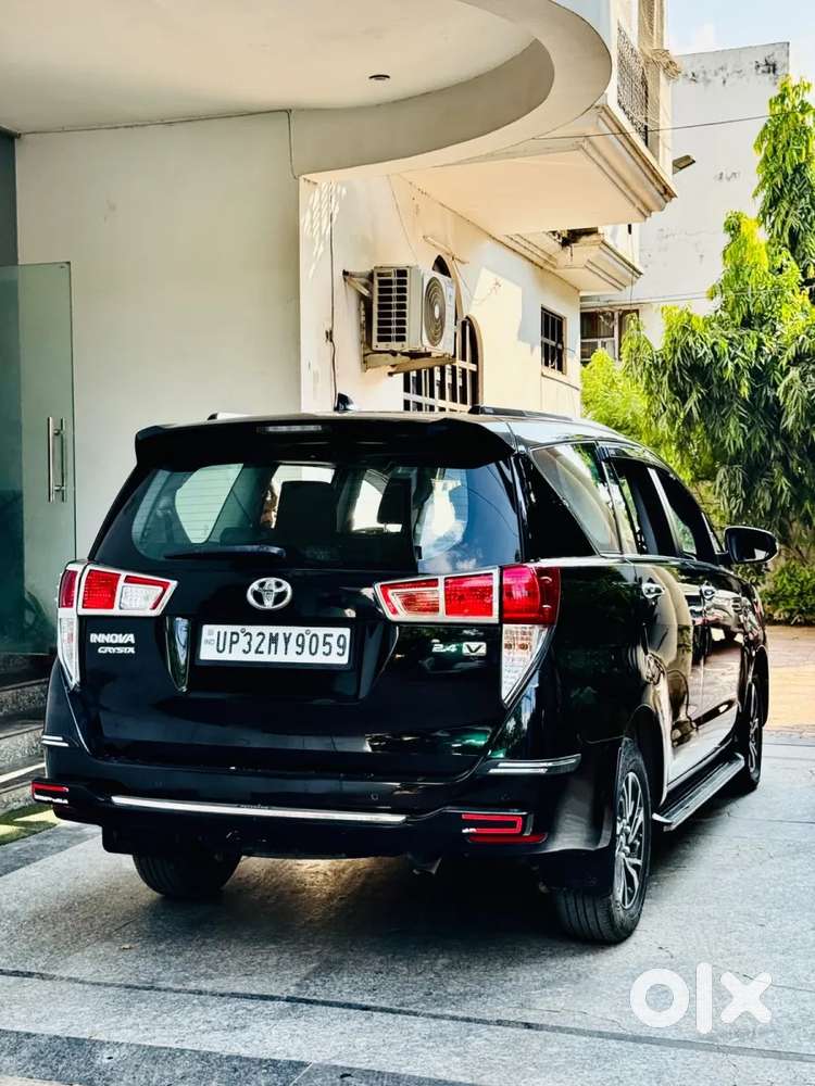Toyota Innova Crysta [2020-ongoing] 2.4 Vx 7 Str, 2022, Diesel