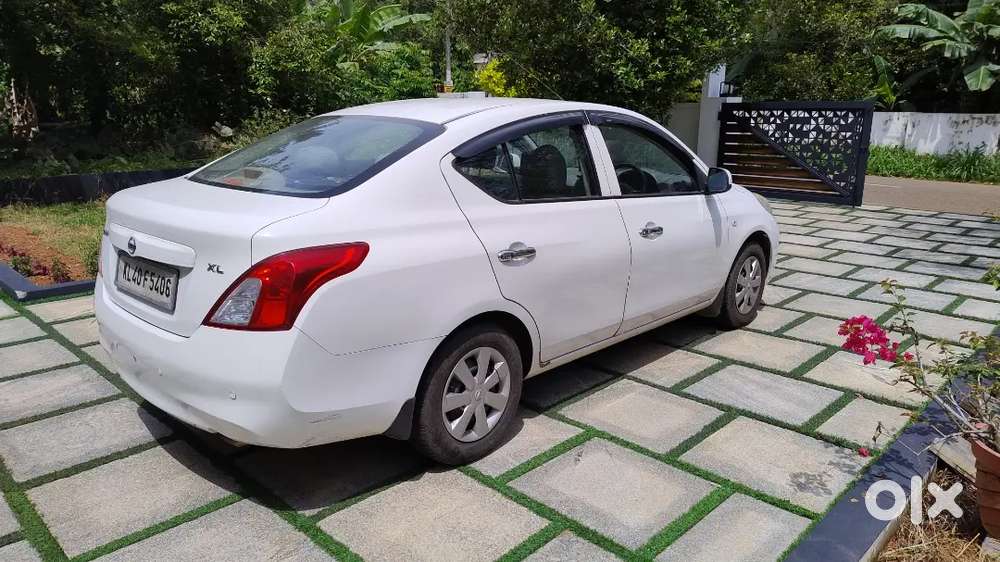 Nissan Sunny 2012, Petrol, 56000 Km