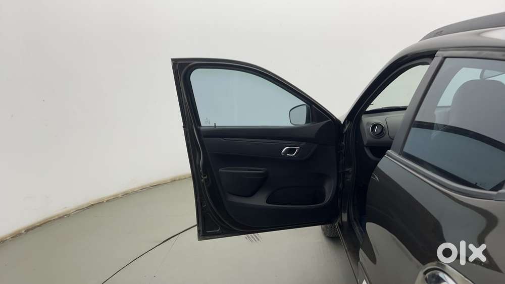 Renault Kwid 1.0 Rxt Sce Special (o), 2018, Petrol