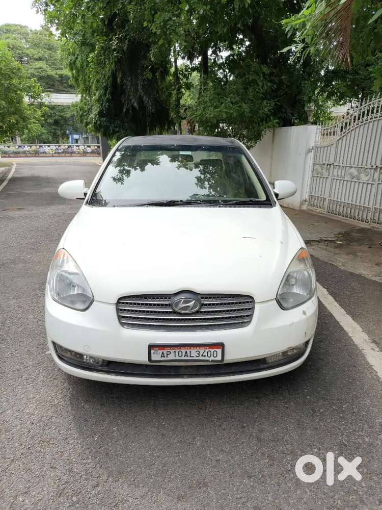 Hyundai Verna Crdi Vgt 200 Hu7