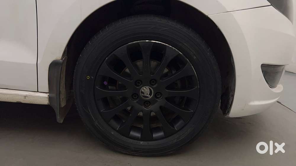 Skoda Rapid 1.6 Mpi Elegance Plus, 2015, Petrol