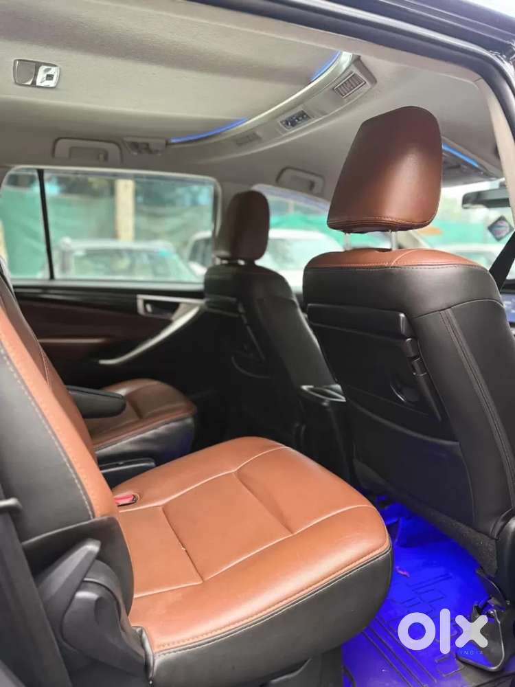 Toyota Innova Crysta [2020-ongoing] 2.4 Vx 8 Str, 2021, Diesel