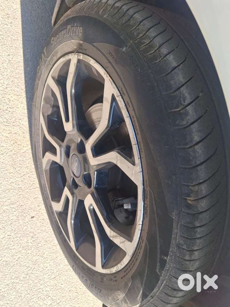 Mahindra Xuv500 2011-2015 W8 4wd, 2015