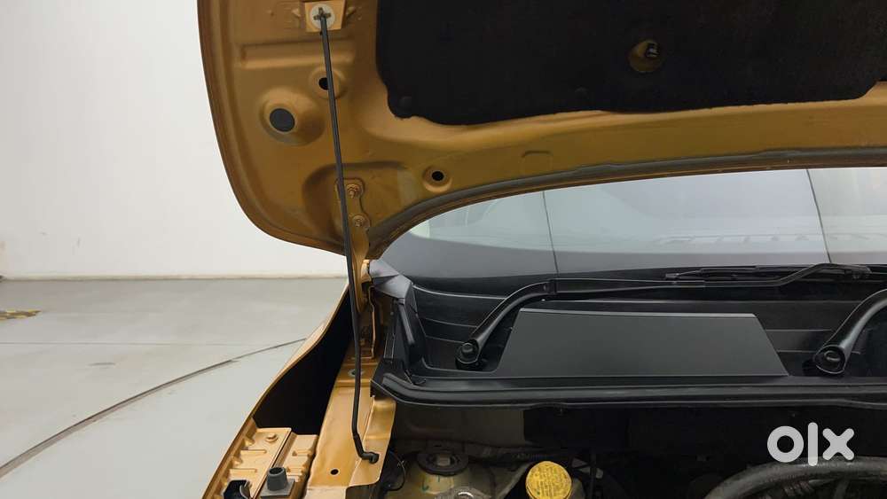 Renault Triber Rxz Easy-r Amt, 2023, Petrol