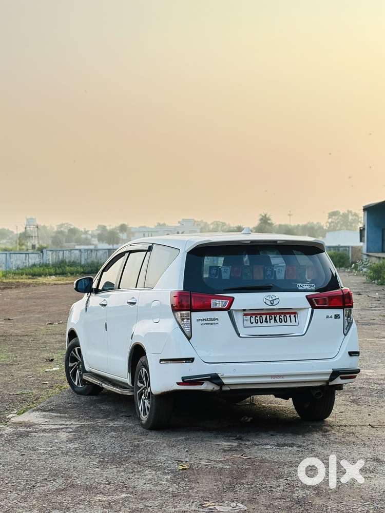 Toyota Innova Crysta [2020-ongoing] 2.4 Vx 8 Str, 2023, Diesel