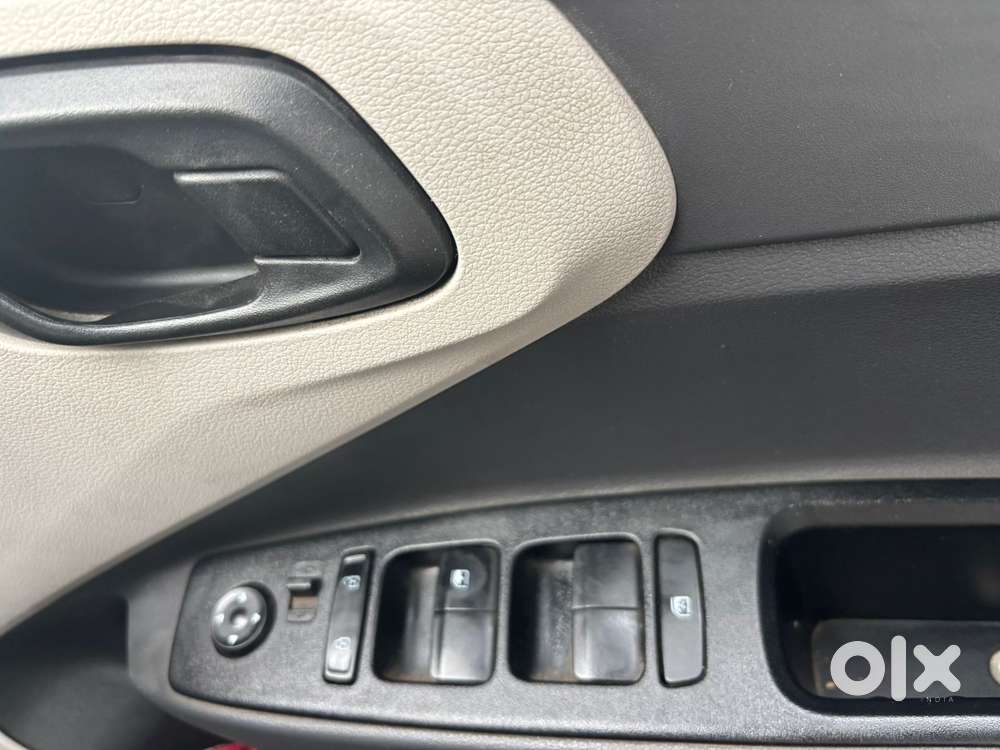 Hyundai Aura Sx 1.2 Petrol, 2024, Cng & Hybrids