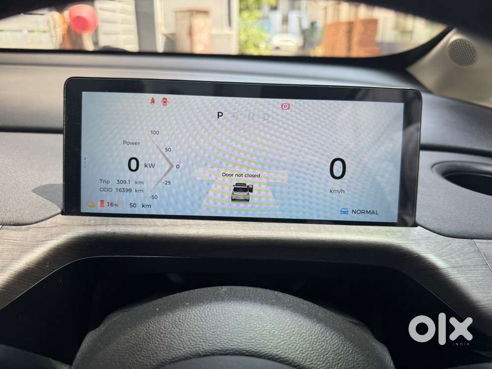 Mg Windsor Ev Essence, 2025, Electric