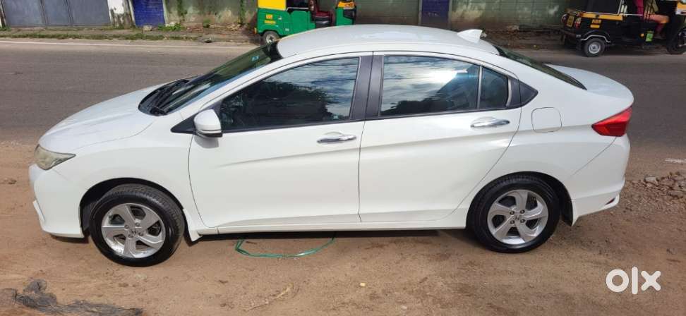 Honda City V Mt, 2014, Petrol