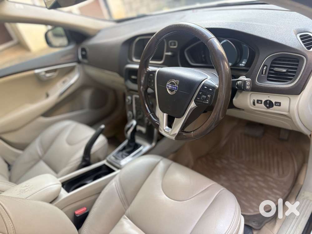 Volvo V40 Cross Country D3, 2015, Diesel