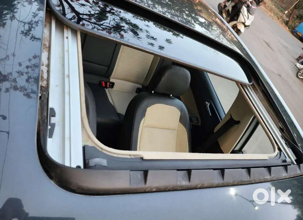 Skoda Slavia Automatic, Sunroof, Vantilated Seats, Wireless Charger