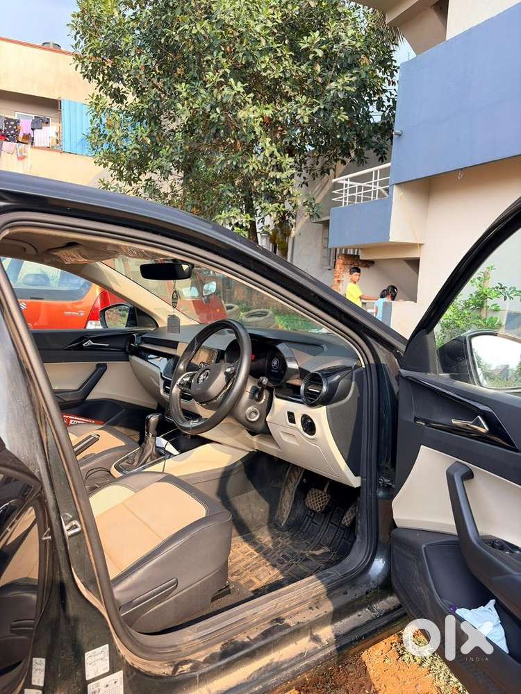 Skoda Slavia 2022 Petrol Well Maintained