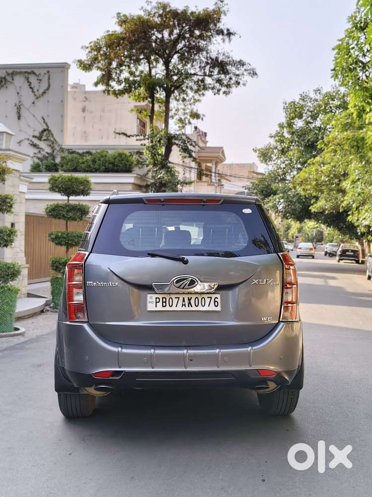 Mahindra Xuv500 W8 Dual Tone, 2013, Diesel