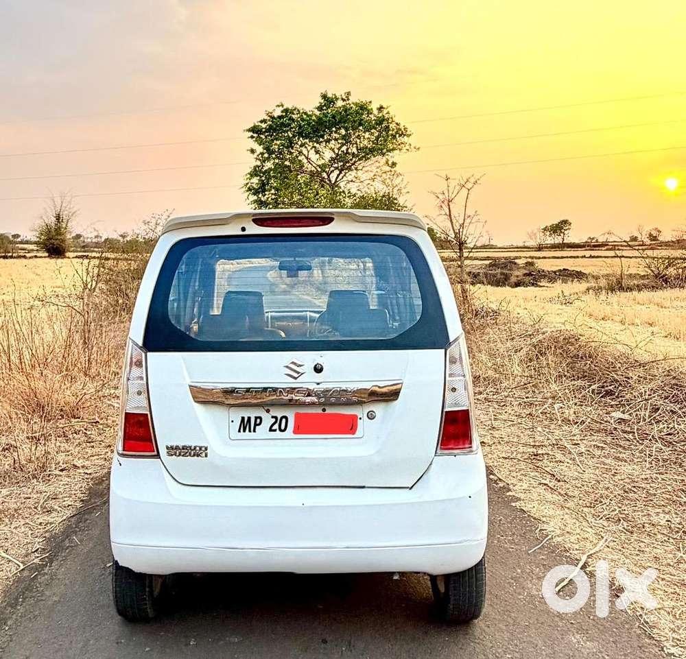 Maruti Suzuki Wagon R Stingray 2015 Petrol Well Maintained