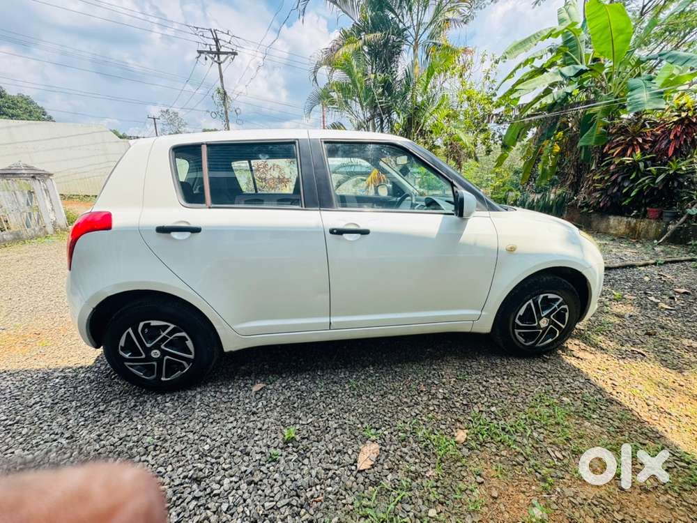 Maruti Suzuki Swift 2010
