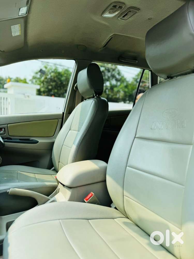 Toyota Innova 2014/2015 Reg  Diesel 75000 Km Driven