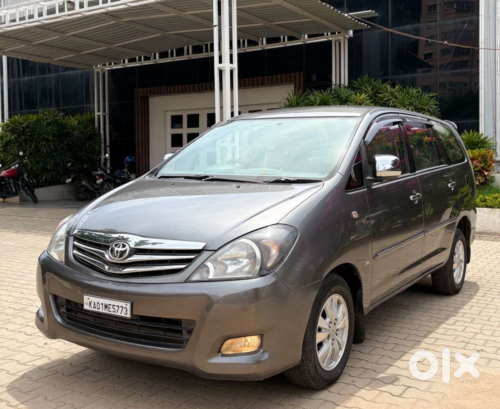 Toyota Innova 2.5 Vx 8 Str Bs-iii, 2009, Diesel