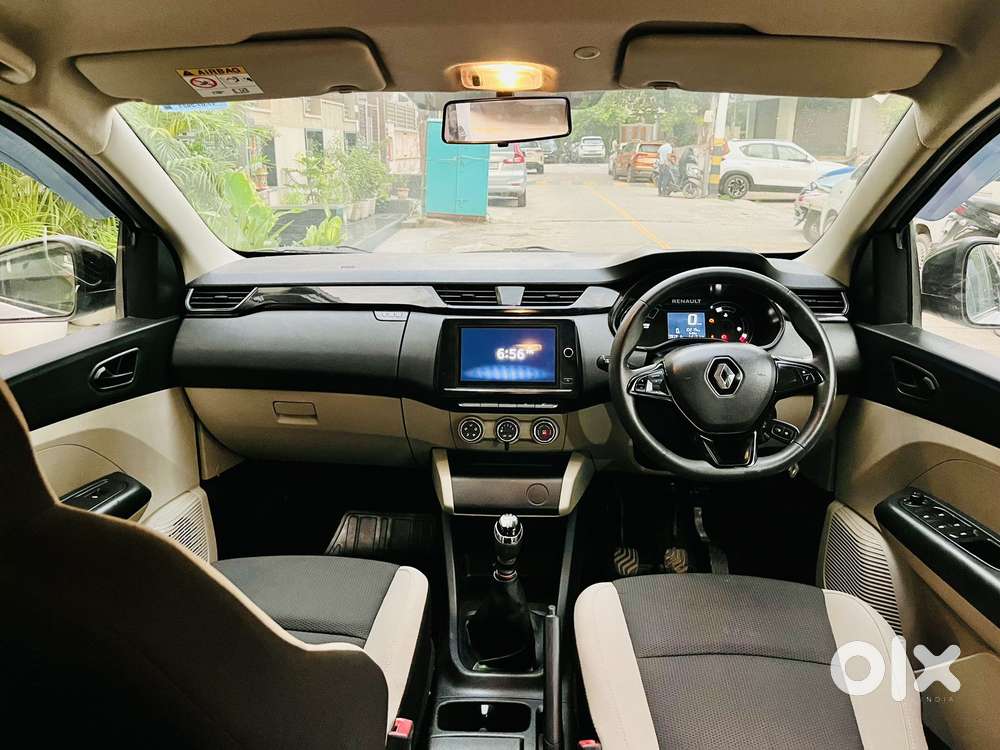 Renault Triber Rxt, 2023, Petrol