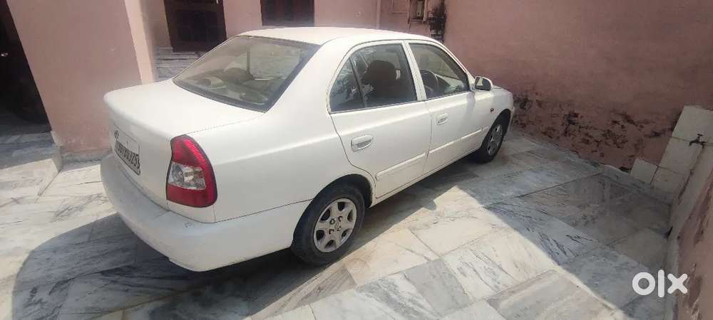 Hyundai Accent Petrol Manual 2010