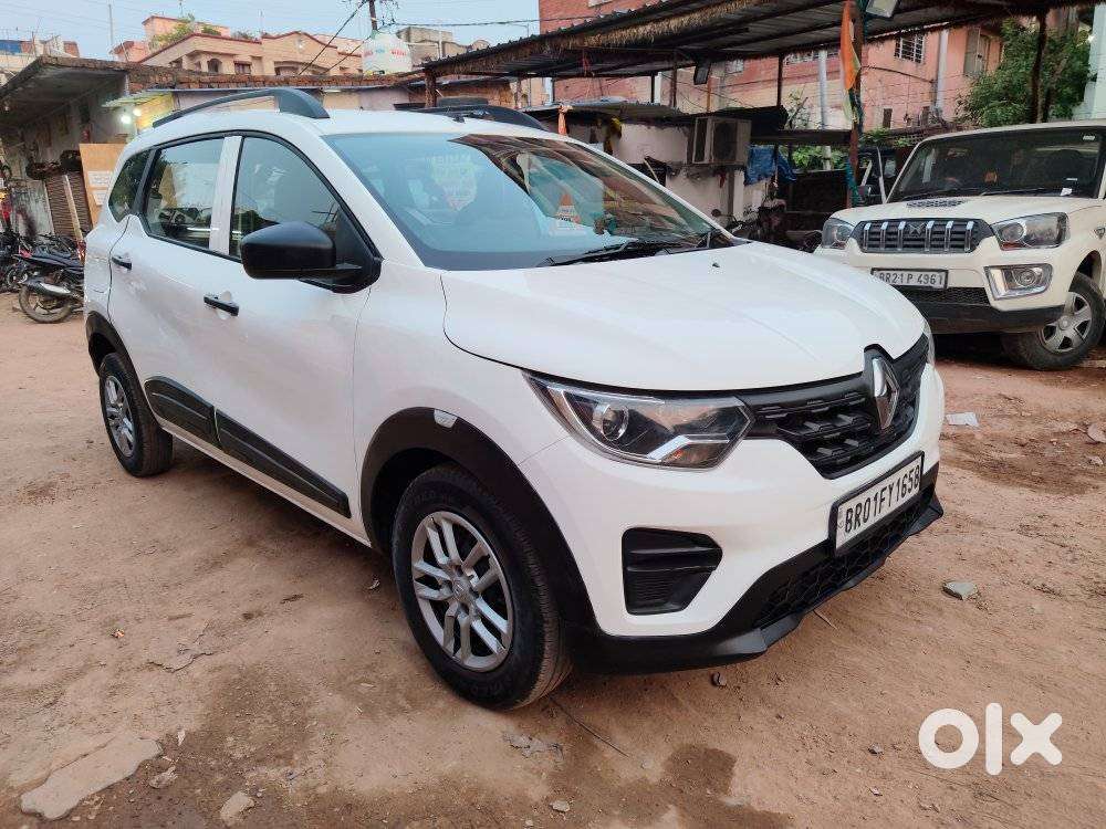 Renault Triber Rxl, 2023, Petrol