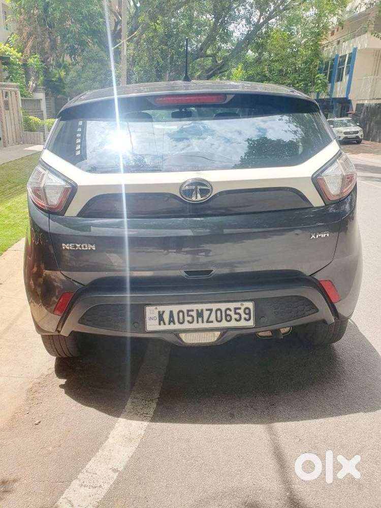 Tata Nexon 1.5 Revotorq Xma Amt (s), 2020, Petrol