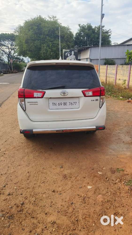Toyota Innova Crysta 2018 Diesel Well Maintained