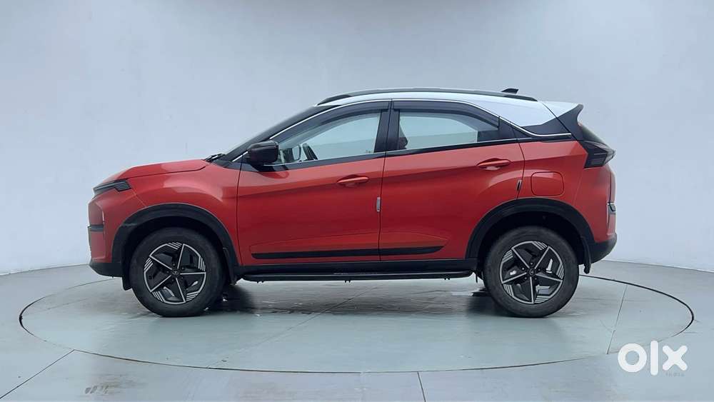 Tata Nexon Creative 1.2 Revotron Petrol 6 Amt Dt, 2023, Petrol