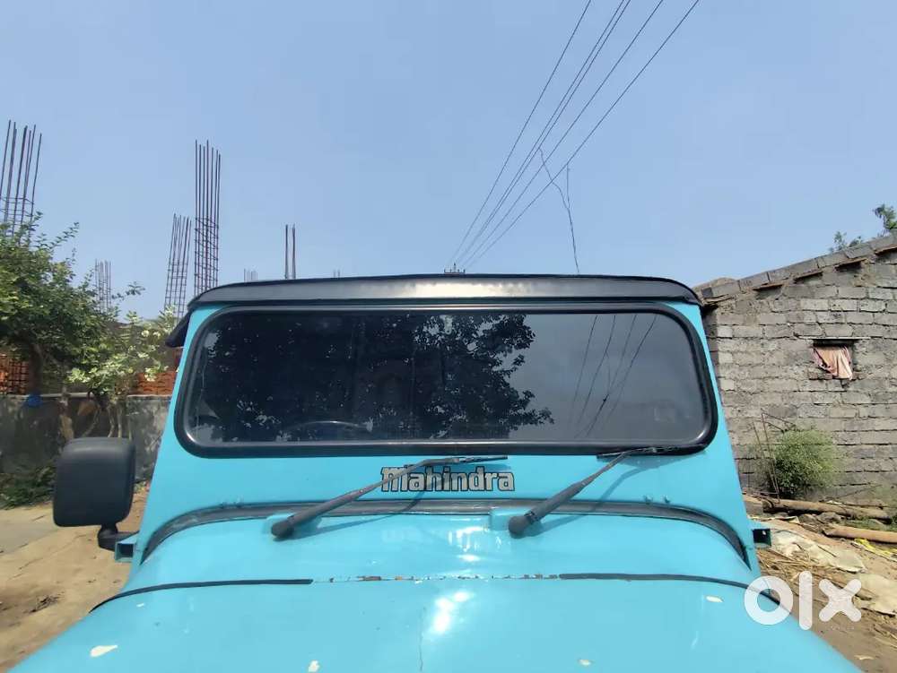 Mahindra Jeep 1982