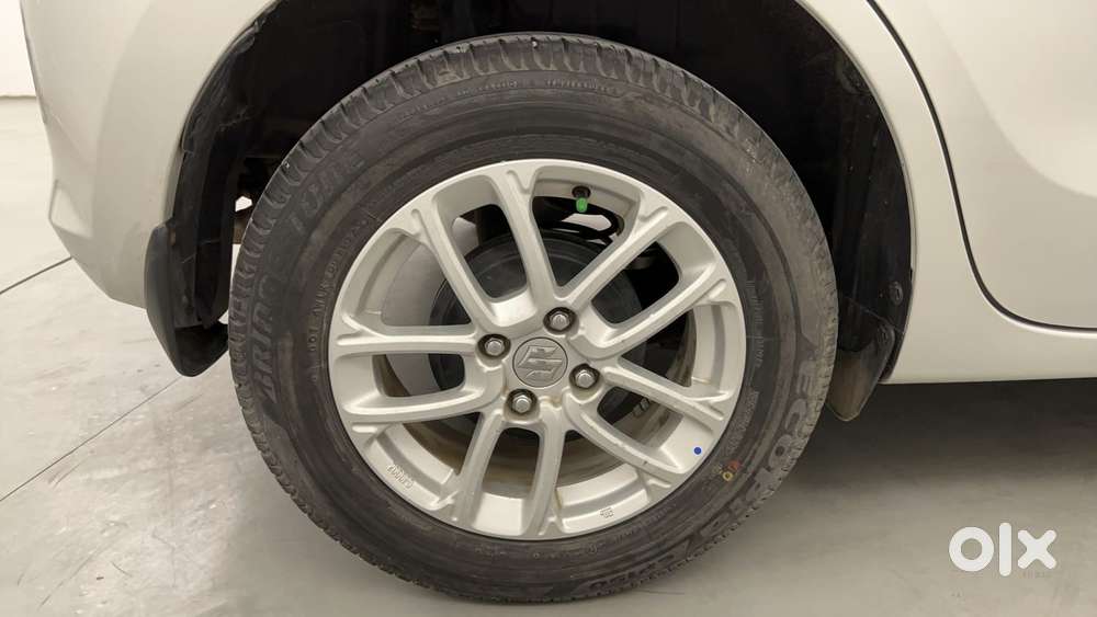 Maruti Suzuki Swift Amt Zxi, 2023, Petrol