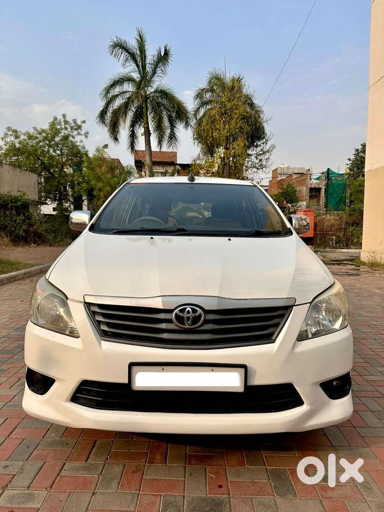 Toyota Innova 2.5 G (diesel) 7 Seater Bs Iv, 2013, Diesel