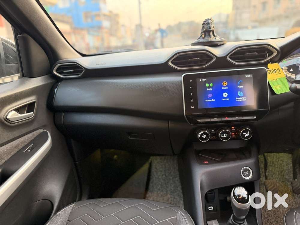 Nissan Magnite 1.0 Xv Premium Turbo (o), 2023, Petrol