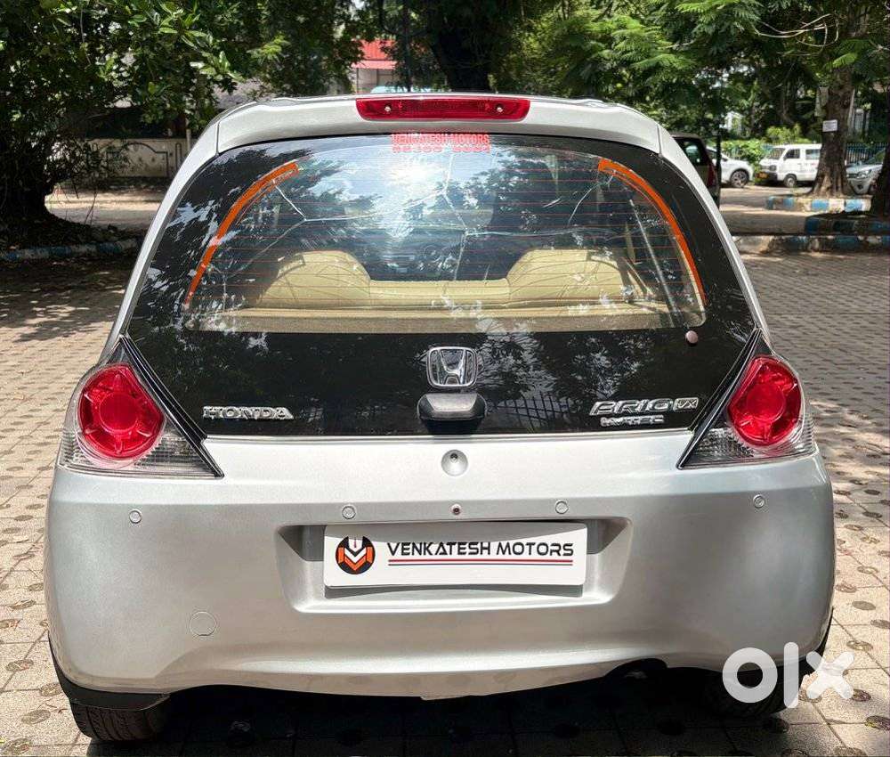 Honda Brio V Automatic, 2013, Petrol