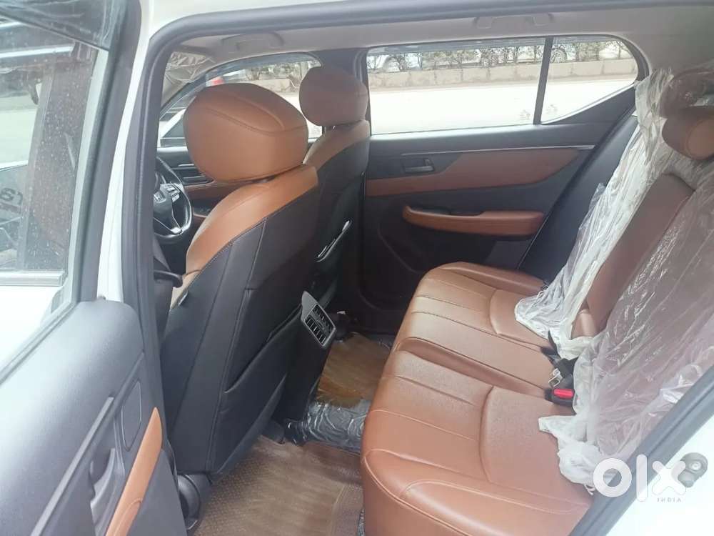 Honda Elevate Zx Cvt, 2025, Petrol