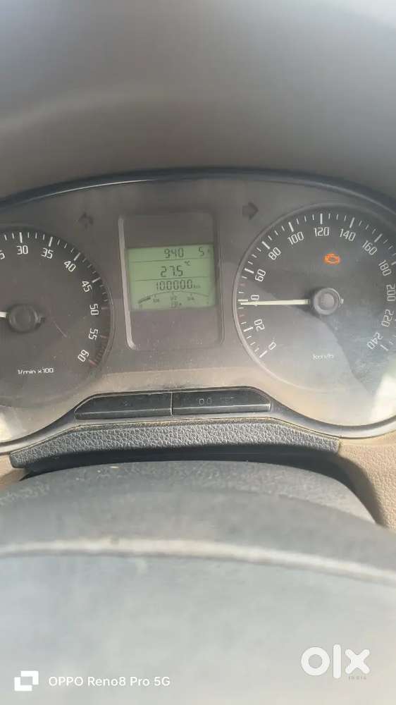 Skoda Rapid Elegance 2013