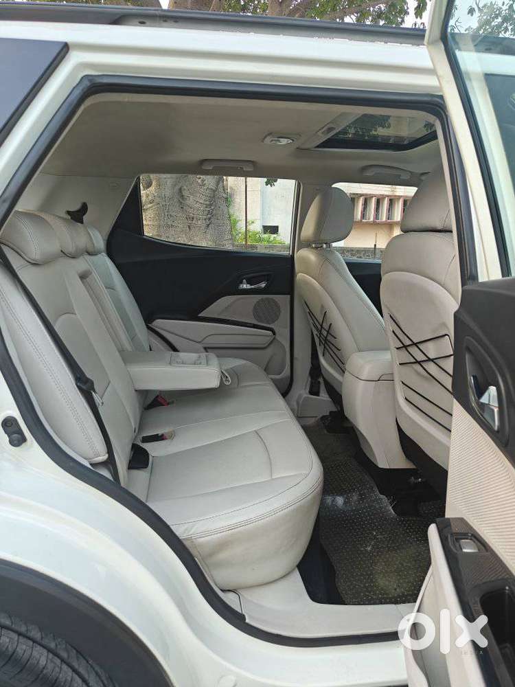 Mahindra Xuv300 W8 Amt Optional Diesel, 2020, Diesel
