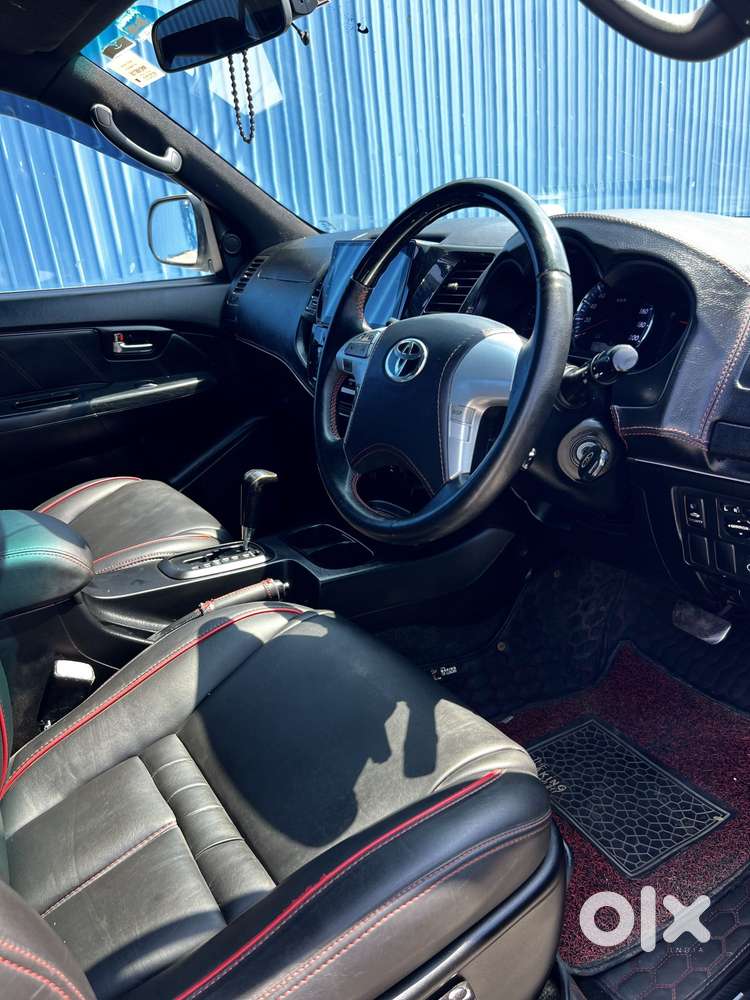 Toyota Fortuner 3.0 4x2 Automatic, 2012, Diesel