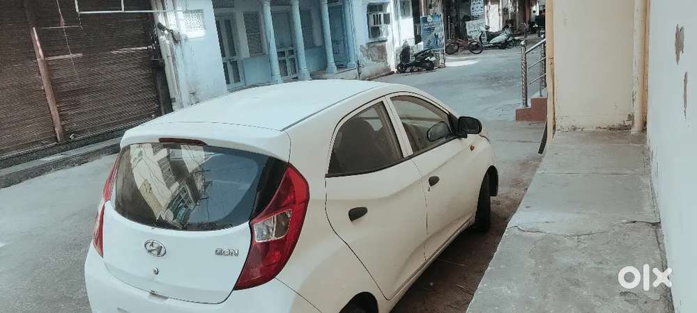 Hyundai Eon 2017 Petrol 83500 Km Driven