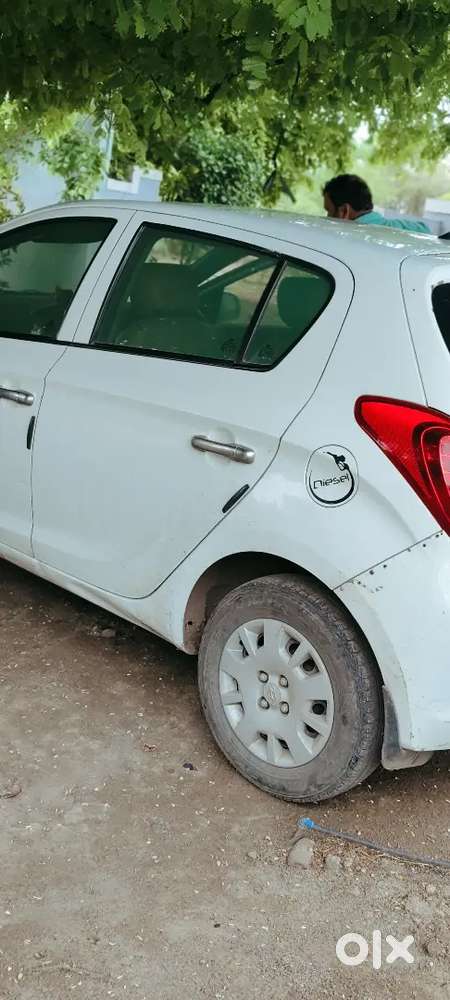 Hyundai I20 2012 Diesel 200000 Km Driven