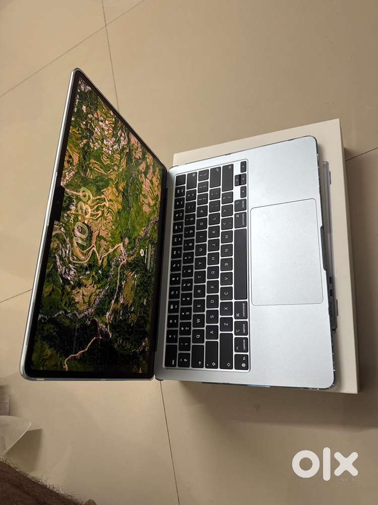 Macbook M5 AIR 24GB 1TB 13.6(SKY BLUE)+ Apple Care 3Yrs