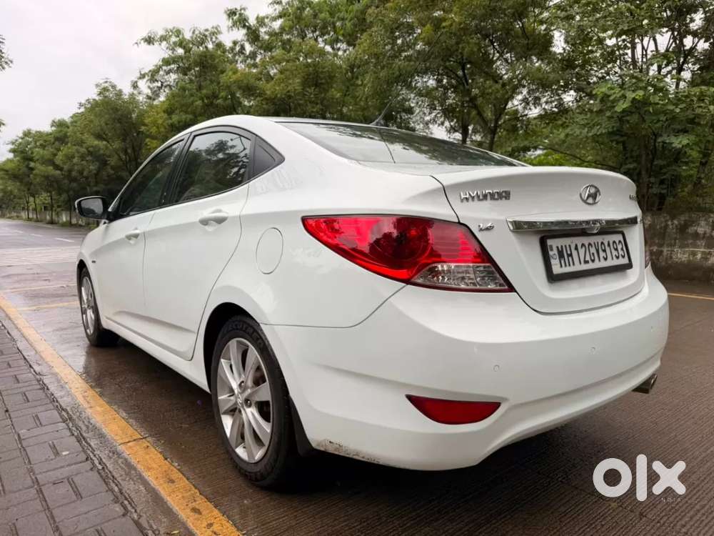Hyundai Verna Fluidic 1.6 Vtvt Sx, 2011, Petrol