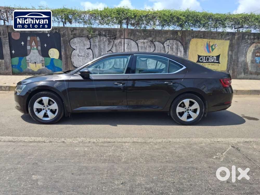 Skoda Superb [ ] 1.8 Style Tsi At, 2018, Petrol