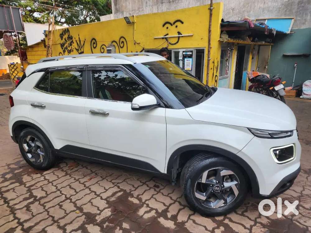 Hyundai Venue 2020 Petrol 59000 Km Driven