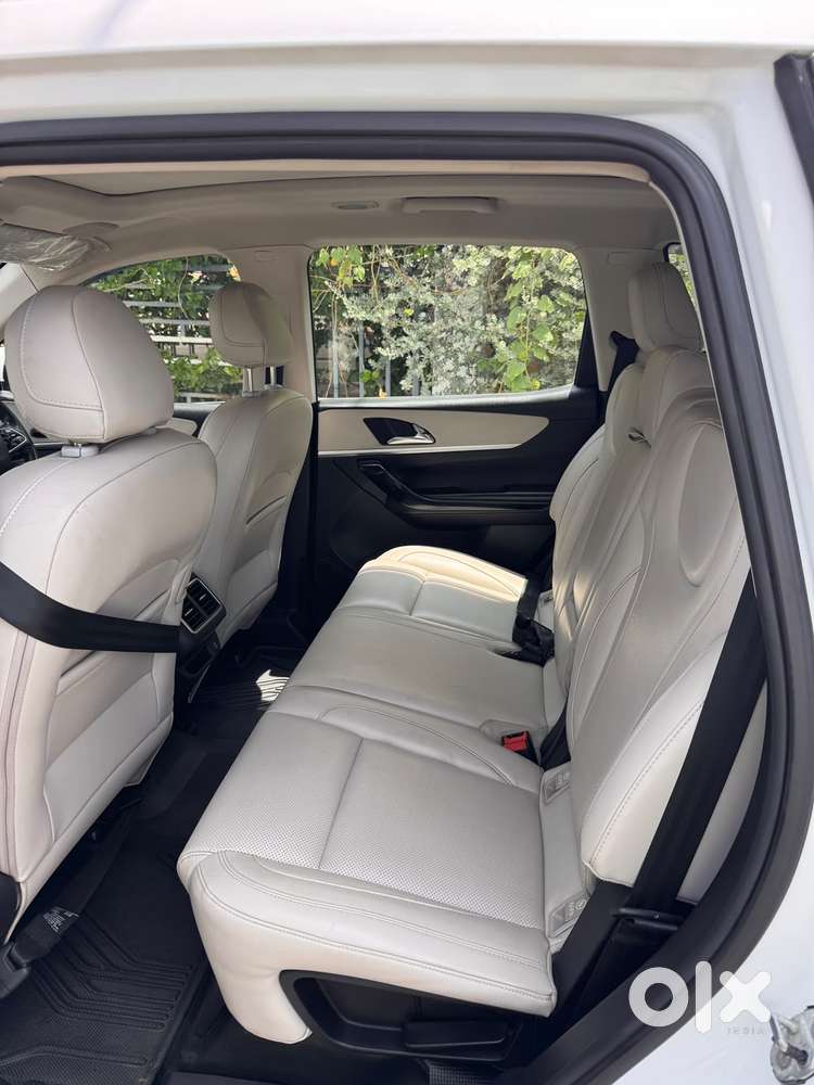 Mahindra Xuv700 2.2 Ax 7 Diesel At Luxury Pack Str, 2022, Diesel