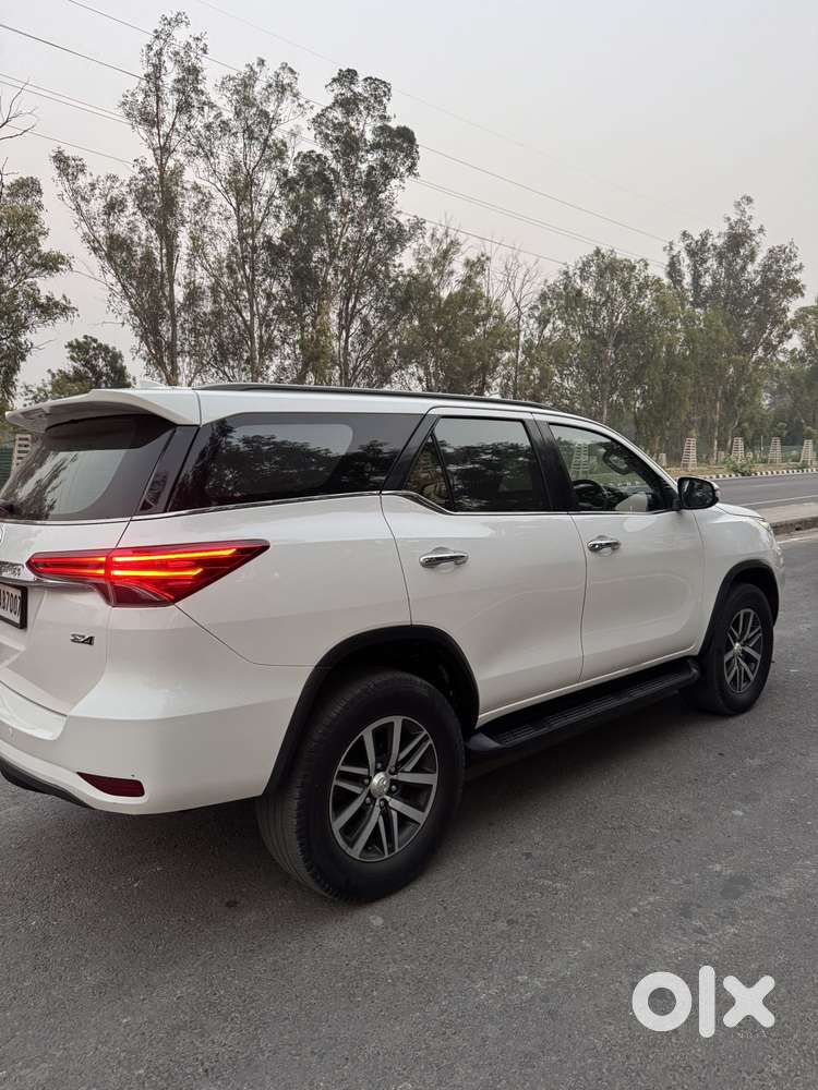 Toyota Fortuner 3.0 4x4 Manual, 2017, Diesel