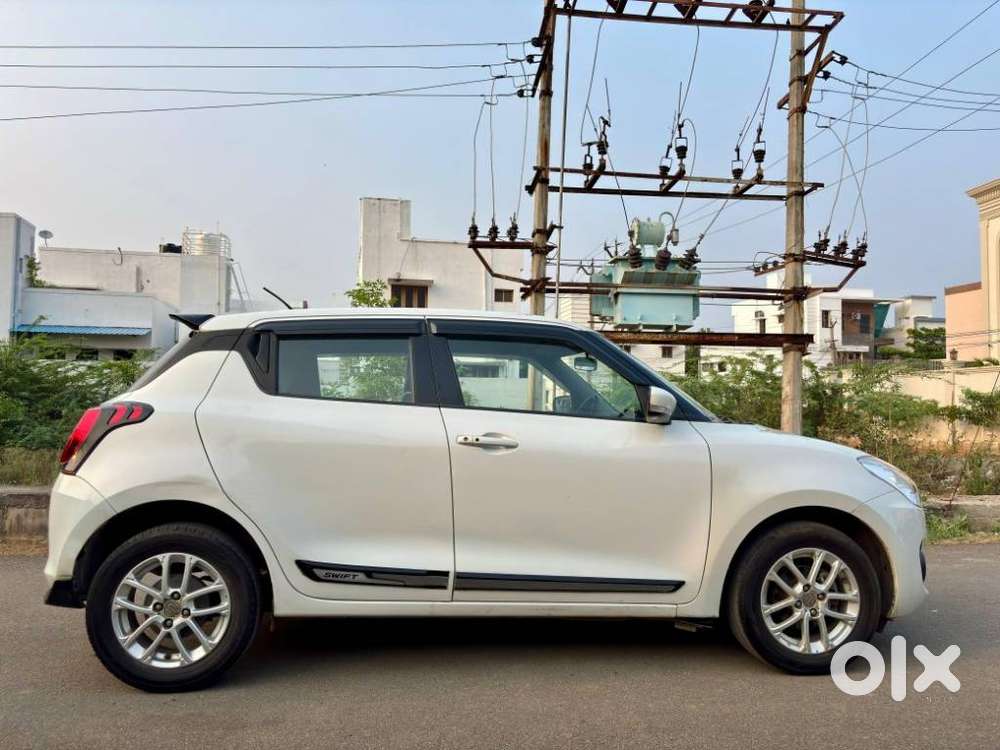 Maruti Suzuki Swift 2018 Zxi, 2022, Petrol