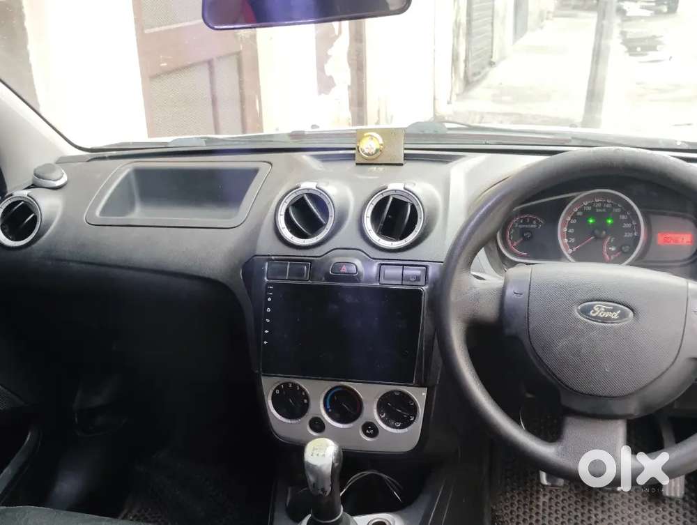 Ford Figo Diesel Zxi 2012 Km Driven