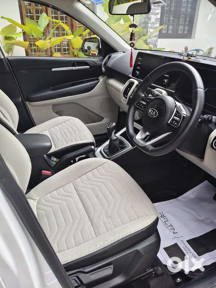Kia Sonet Petrol 2021