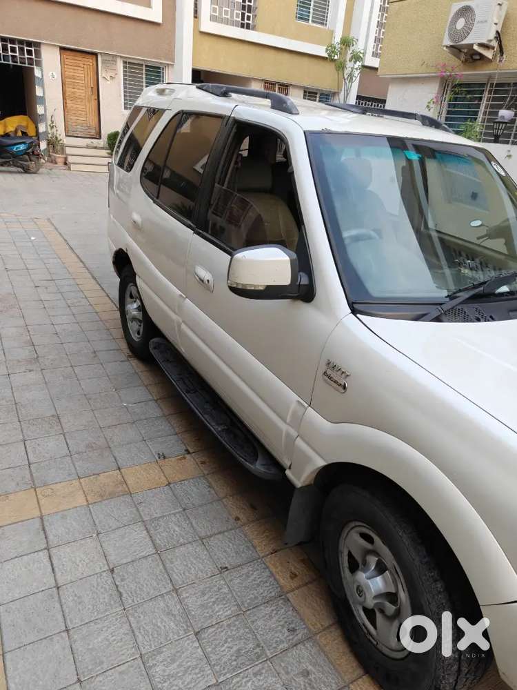 Tata Safari