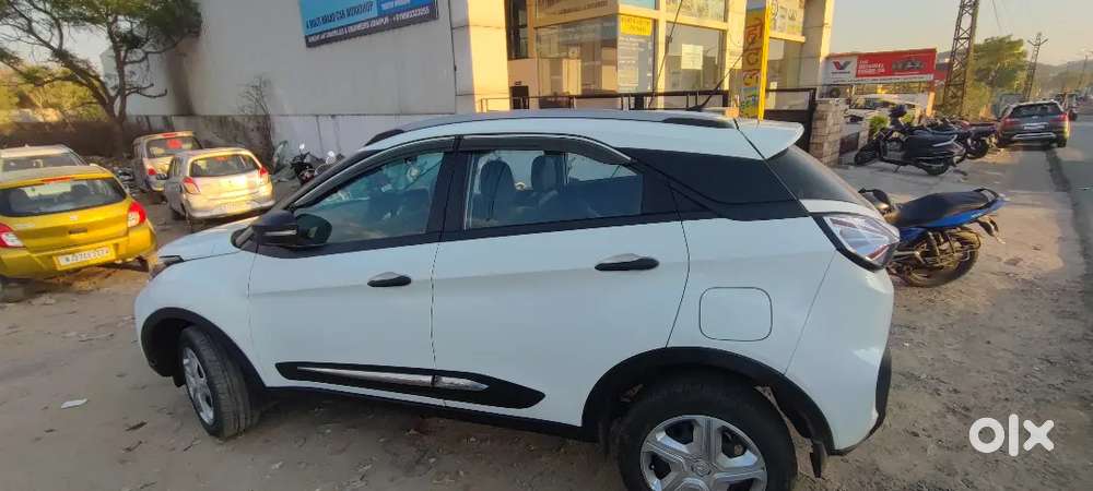 Tata Nexon 2023 Petrol 37000 Km Driven