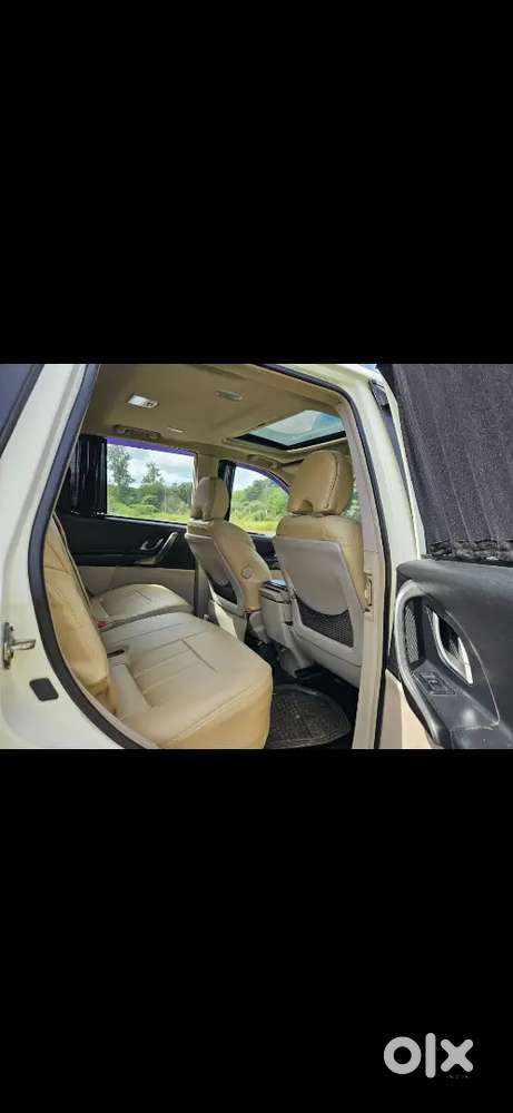 Mahindra Xuv500 2016